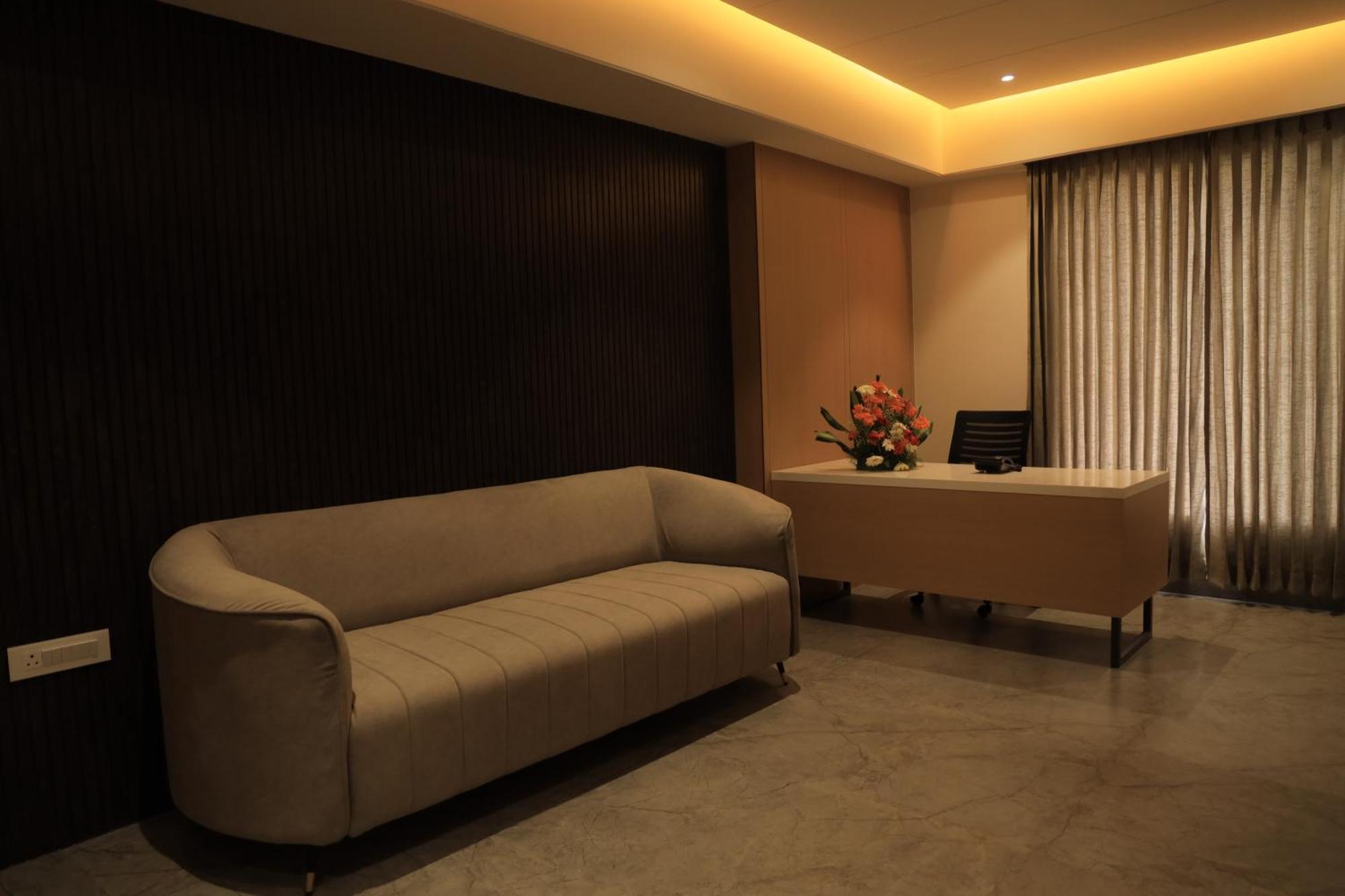 Vantara Suites Веллуру Экстерьер фото