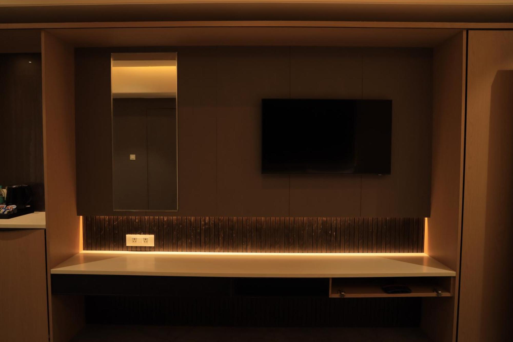 Vantara Suites Веллуру Экстерьер фото