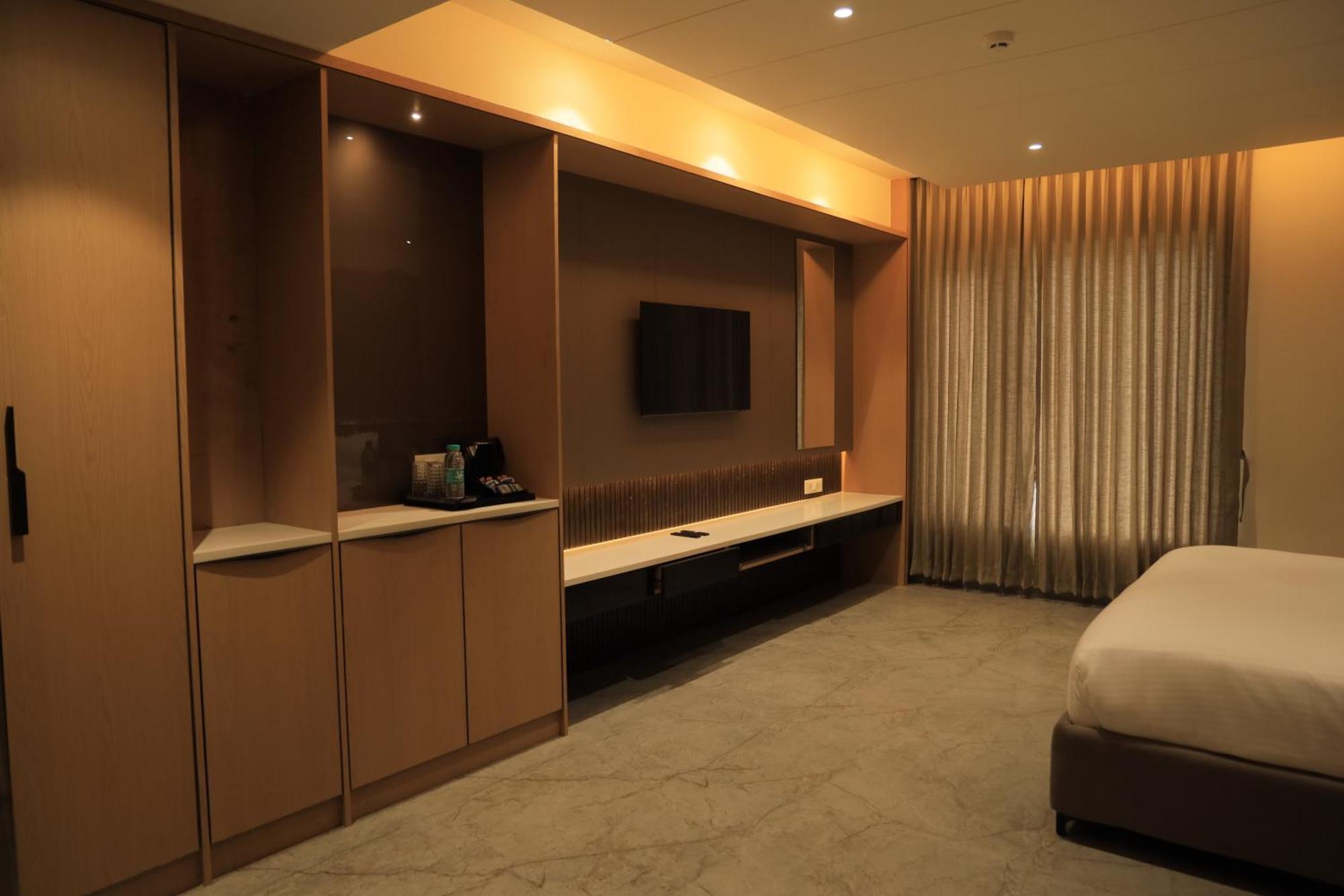 Vantara Suites Веллуру Экстерьер фото