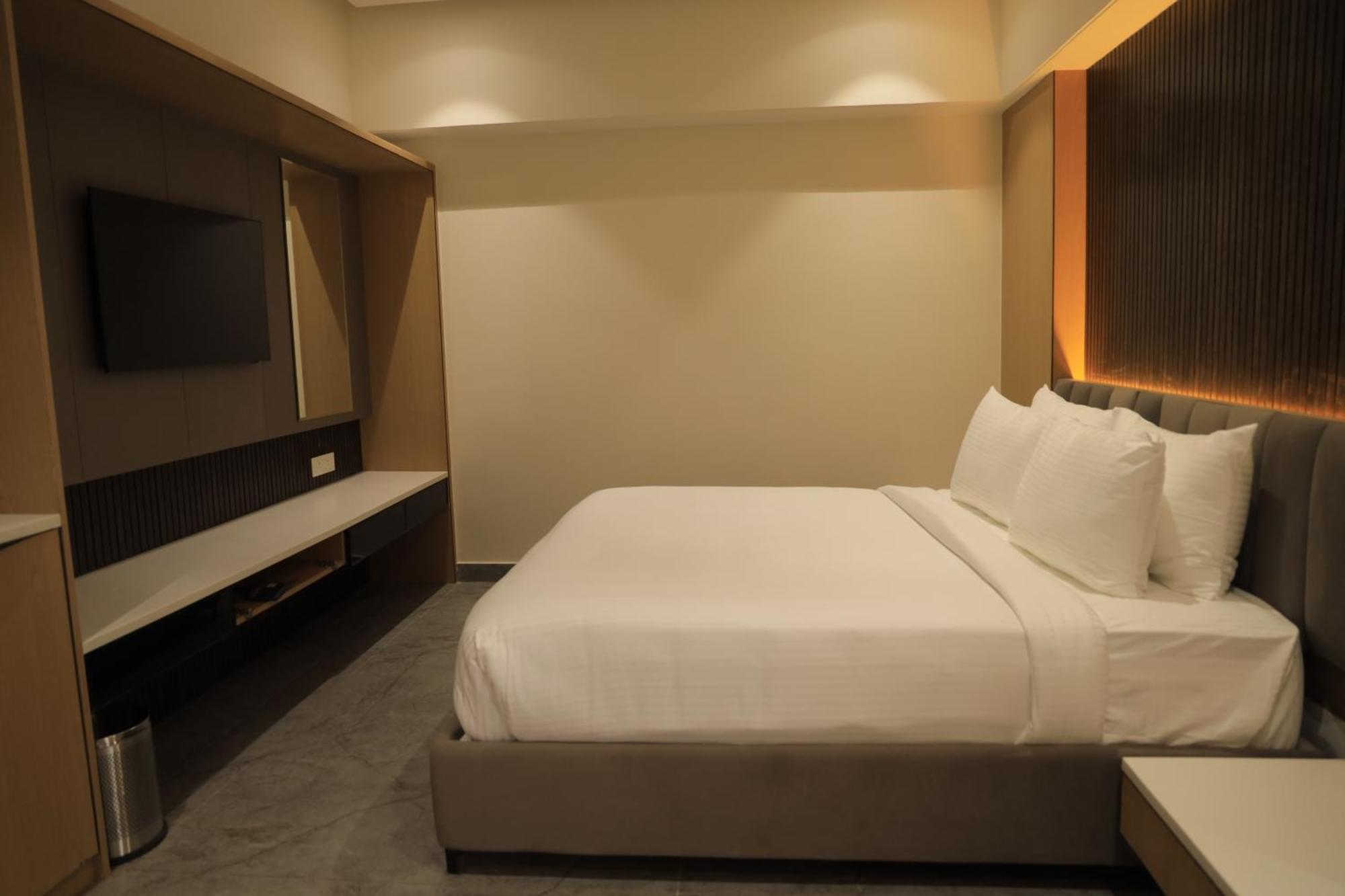 Vantara Suites Веллуру Экстерьер фото